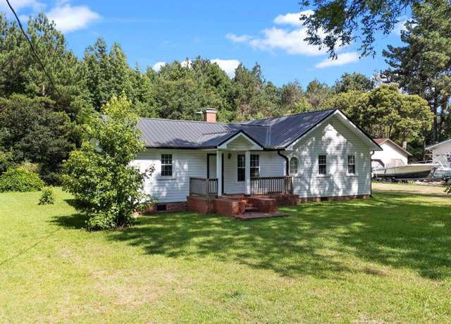 Property at 202 Woodard St, Kenly, NC 27542, 3 beds, 1 bath
