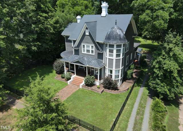 Property at 410 College St, Oxford, NC 27565, 4 beds, 3.5 baths