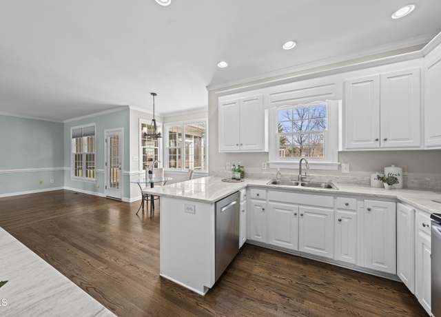 Property at 126 Claire Dr, Clayton, NC 27520, 3 beds, 2.5 baths