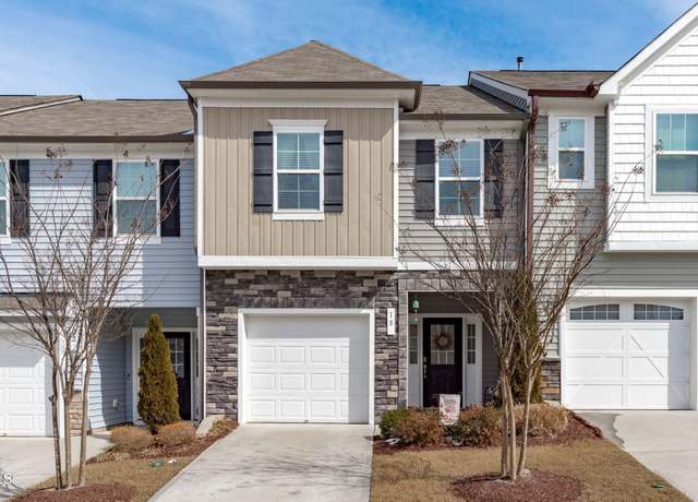 Property at 18 Bordeaux Dr, Clayton, NC 27527, 3 beds, 2.5 baths
