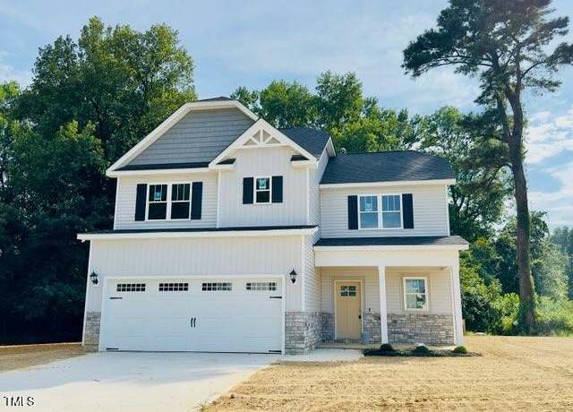 Property at 105 Baileys Pl, Pikeville, NC 27863, 4 beds, 2.5 baths