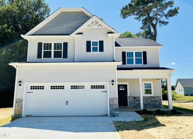 Property at 105 Baileys Pl, Pikeville, NC 27863, 4 beds, 2.5 baths