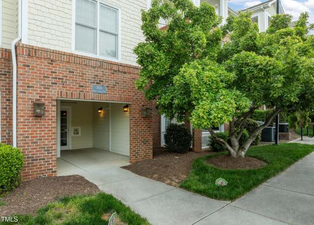 Property at 712 Portstewart Dr, Cary, NC 27519, 1 bed, 1.5 baths