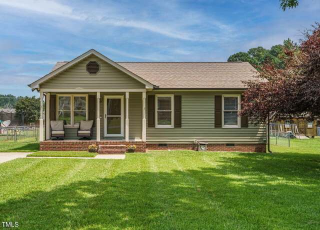 Property at 635 Raymond Dr, Wendell, NC 27591, 3 beds, 1.5 baths