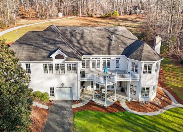 Property at 1002 Pleasant Dr, Mebane, NC 27302, 4 beds, 3.5 baths