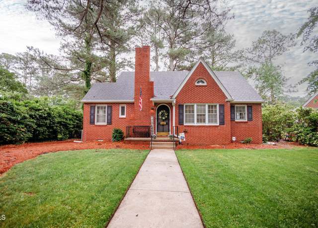 Property at 303 Mount Vernon Dr NW, Wilson, NC 27893, 3 beds, 2 baths