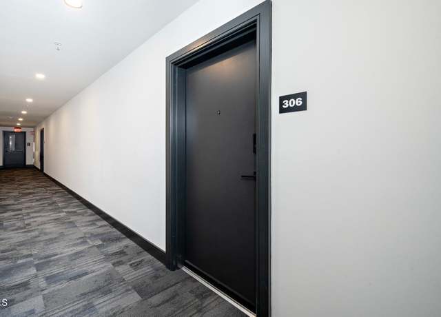 Property at 615 W Peace St #306, Raleigh, NC 27610, 2 beds, 2 baths