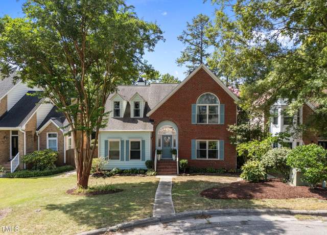 Property at 129 Cumberland Green Dr, Cary, NC 27513, 3 beds, 2.5 baths