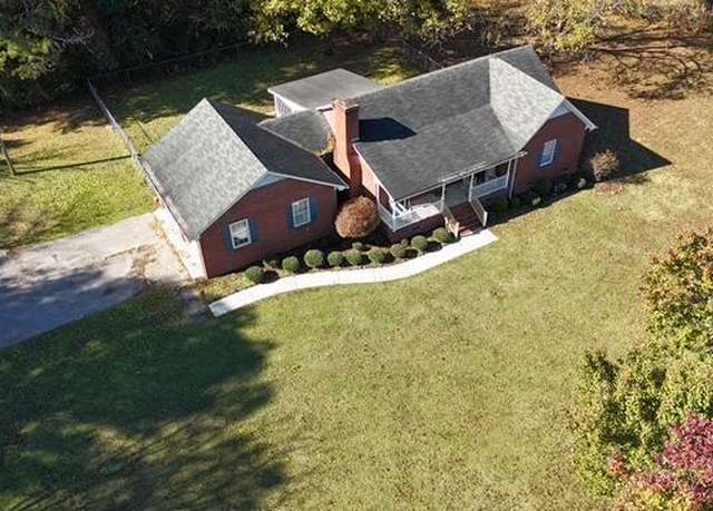 Property at 6692 Hwy 401 S, Bunnlevel, NC 28323, 3 beds, 2 baths