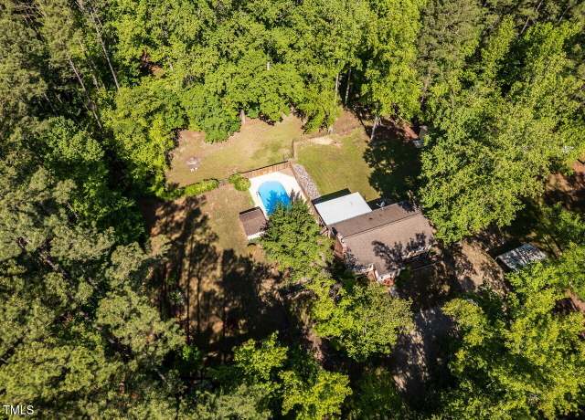 Property at 525 Turtle Creek Farm Rd, Apex, NC 27523, 3 beds, 3 baths