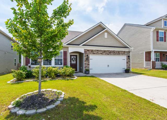 Property at 202 E Painted Way, Clayton, NC 27527, 3 beds, 2 baths