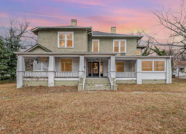 Property at 603 W Davis St, Burlington, NC 27215, 8 beds, 3 baths