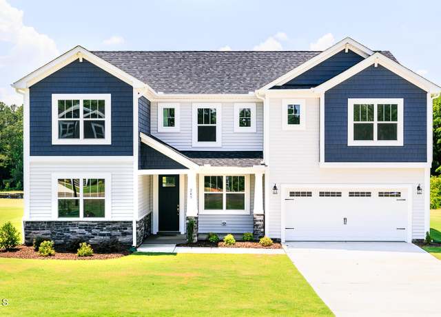 Property at 245 Golfview Ave, Benson, NC 27504, 4 beds, 4.5 baths