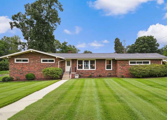 Property at 1242 Dogwood St, Burlington, NC 27217, 3 beds, 2 baths