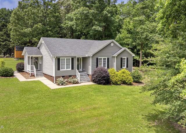 Property at 133 Creekstone Dr, Benson, NC 27504, 3 beds, 2 baths