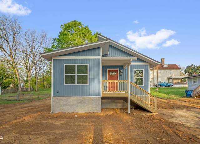 Property at 230 N Melville St, Graham, NC 27253, 3 beds, 2 baths