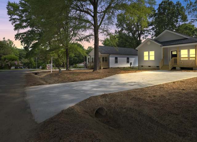 Property at 2305 Pinecroft Dv, Burlington, NC 27217, 3 beds, 2 baths