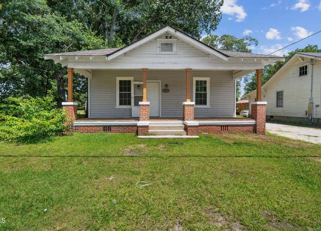 Property at 2927 S Church St, Rocky Mount, NC 27803, 2 beds, 1 bath