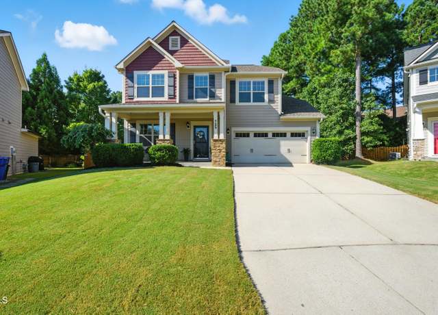 Property at 725 Lake Artesia Ln, Fuquay Varina, NC 27526, 4 beds, 2.5 baths