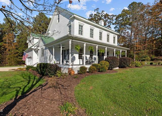 Property at 220 Epps Clark Rd, Siler City, NC 27344, 3 beds, 2.5 baths