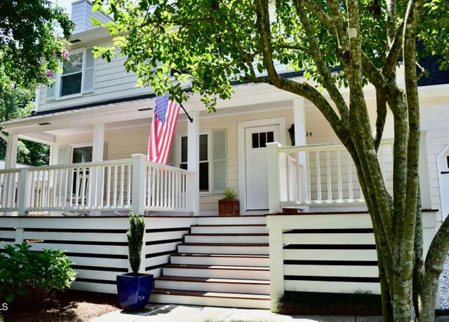 Property at 124 Burkwood Ln, Raleigh, NC 27609, 3 beds, 2.5 baths