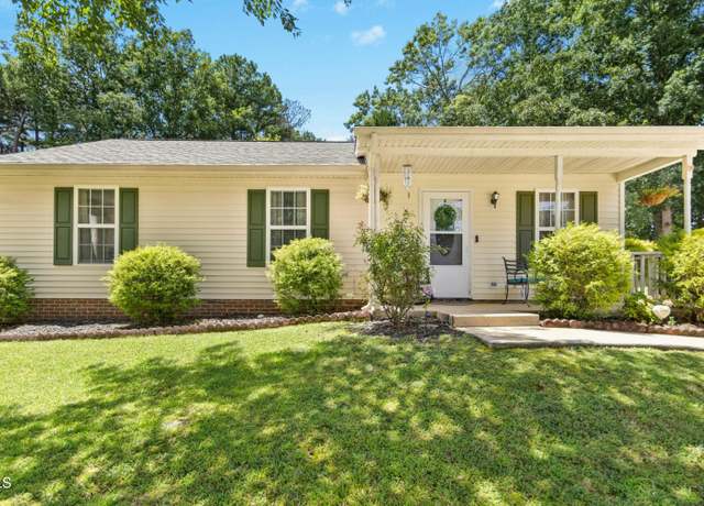 Property at 124 Holly Mountain Rd, Holly Springs, NC 27540, 3 beds, 2 baths