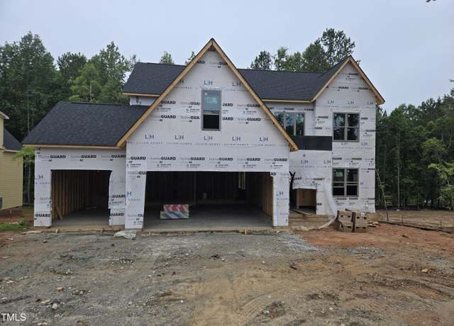 Property at 3905 Cedar Knolls Dr, Youngsville, NC 27596, 4 beds, 3.5 baths
