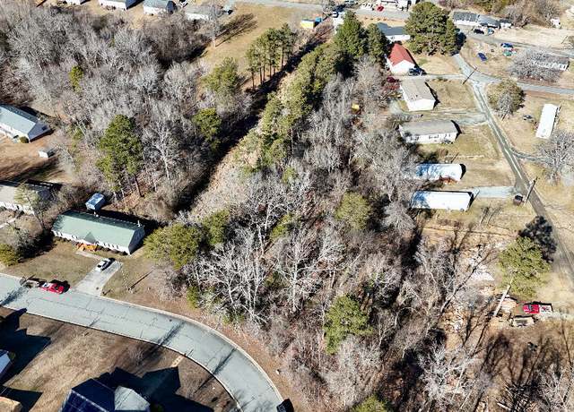 Property at 1449 Knollwood Dr, Burlington, NC 27217