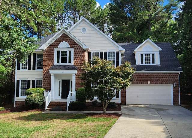 Property at 107 Crane Meadow Pl Pl, Chapel Hill, NC 27514, 4 beds, 2.5 baths