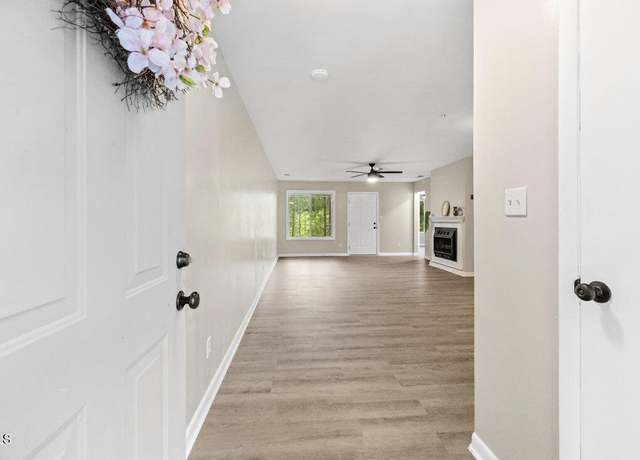Property at 3375 Galleria Dr #8, Fayetteville, NC 28303, 2 beds, 2 baths