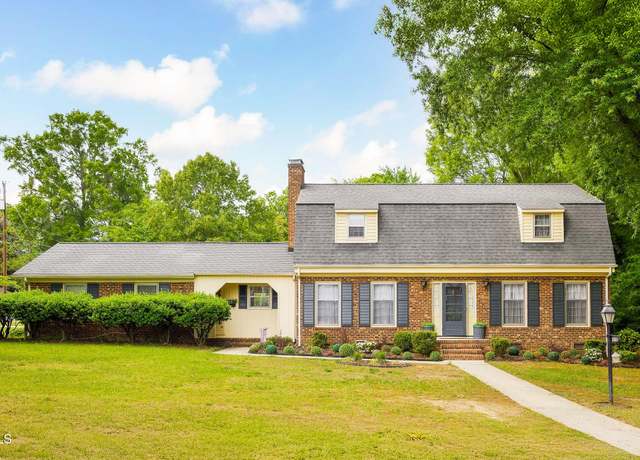 Property at 2021 Sunnybrook Dr, Burlington, NC 27215, 5 beds, 3 baths