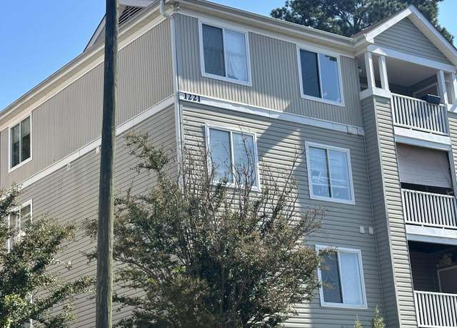 Property at 1221 University Ct #304, Raleigh, NC 27606, 4 beds, 4 baths