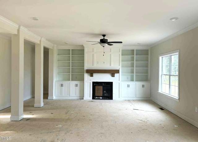 Property at 835 Emmett Ct, Spring Hope, NC 27882, 3 beds, 2.5 baths
