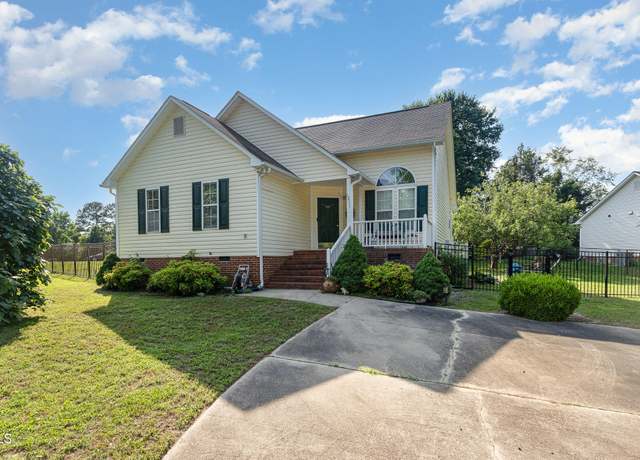 Property at 1211 Azalea Dr, Zebulon, NC 27597, 3 beds, 2 baths