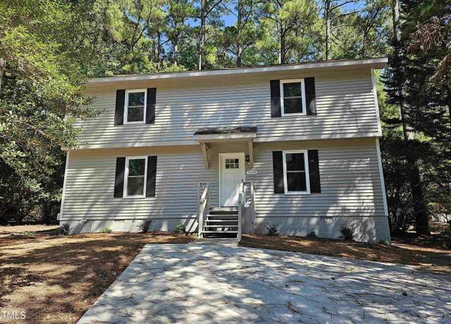 Property at 5906 Applewood Ln, Raleigh, NC 27609, 2 beds, 2.5 baths