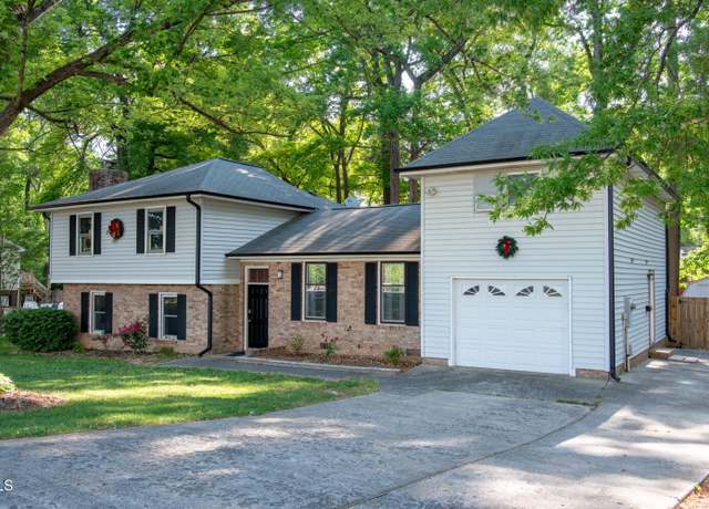 Property at 1700 Laura Duncan Rd, Apex, NC 27502, 4 beds, 3.5 baths