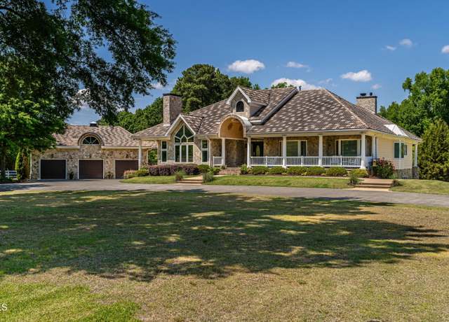 Property at 4038 Carpenter Pond Rd, Durham, NC 27703, 4 beds, 4 baths