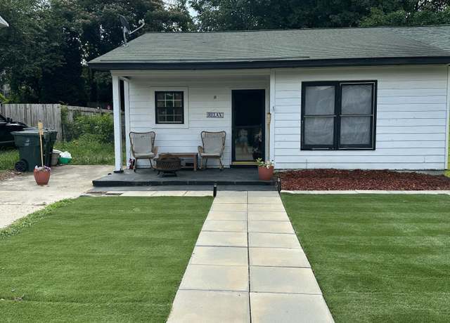 Property at 3602 Pine Knoll Dr, Raleigh, NC 27604, 2 beds, 1 bath