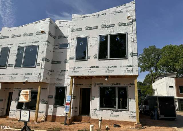 Property at 1523 1/2 Sunrise Ave, Raleigh, NC 27608, 3 beds, 2.5 baths