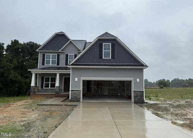 Property at 202 Tuskeegee Dr, Smithfield, NC 27577, 4 beds, 3.5 baths