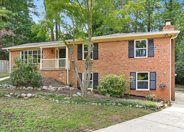 Property at 3710 Lail Ct, Raleigh, NC 27606, 3 beds, 3 baths