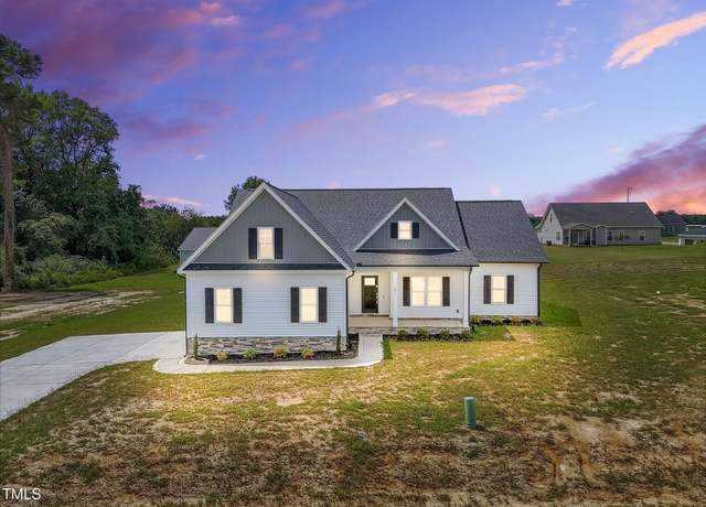 Property at 103 Baileys Pl, Pikeville, NC 27863, 3 beds, 2 baths