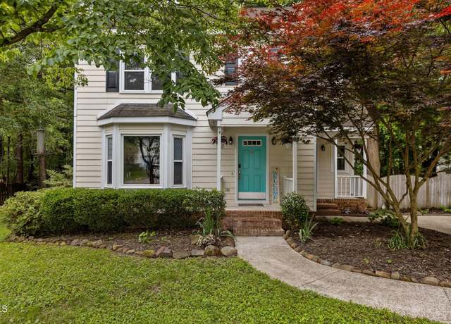 Property at 2705 Kempsford Pl, Raleigh, NC 27604, 3 beds, 2.5 baths