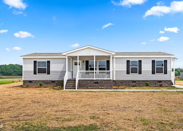 Property at 17 Star Dust Ln, Selma, NC 27576, 3 beds, 2 baths