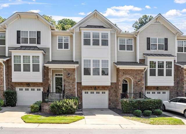 Property at 6224 Braidwood Ct, Raleigh, NC 27612, 4 beds, 3.5 baths