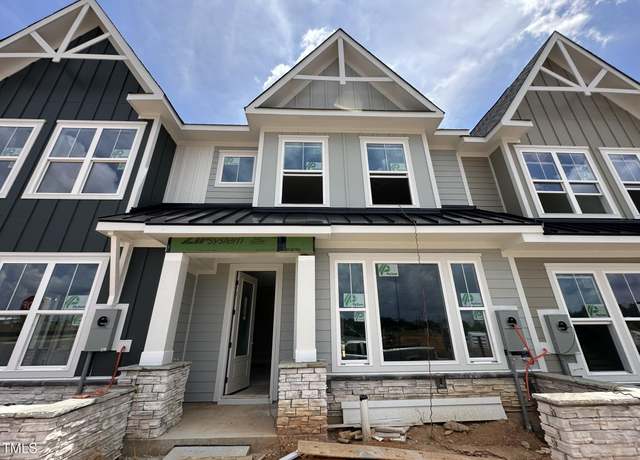 Property at 3022 White Rail Dr, Fuquay Varina, NC 27526, 4 beds, 3.5 baths