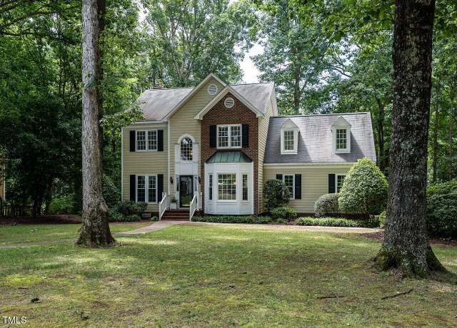 Property at 8104 Harbor Dr, Raleigh, NC 27615, 4 beds, 2.5 baths
