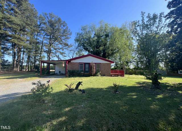 Property at 327 Holland Dr Rd, Smithfield, NC 27577, 3 beds, 1.5 baths