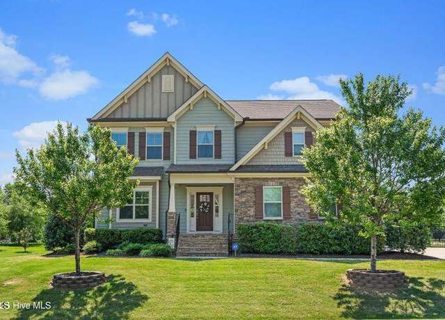 Property at 135 W Wellesley Dr, Clayton, NC 27520, 5 beds, 3.5 baths