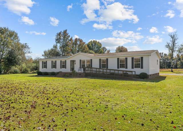 Property at 154 Stewart Mason Dr, Dunn, NC 28334, 4 beds, 2 baths